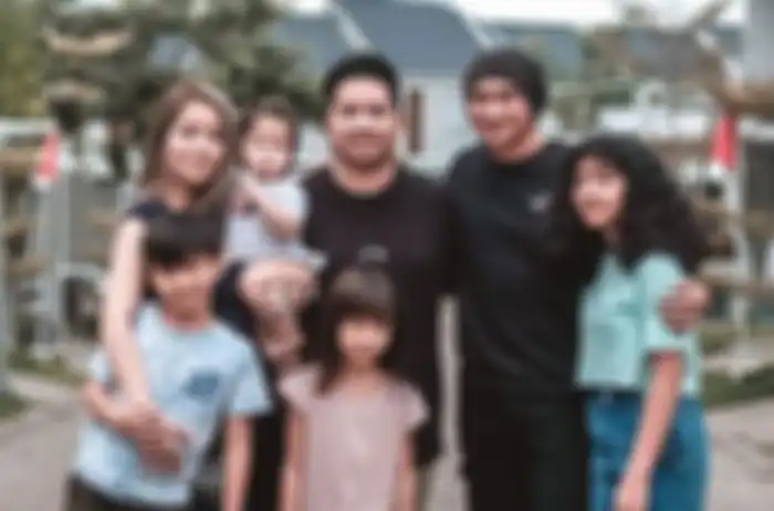 Potret kehangatan pertemuan Anji Manji dan keluarga Sheila Marcia