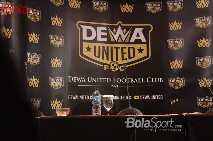 Logo klub Liga 2 bernama Dewa United