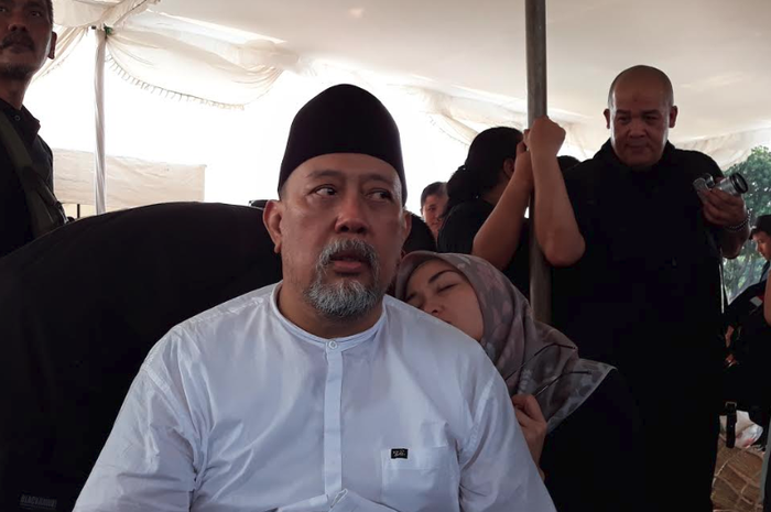  Indro saat Grid.ID temui di TPU Tanah Kusir pada Rabu (10/10/2018).