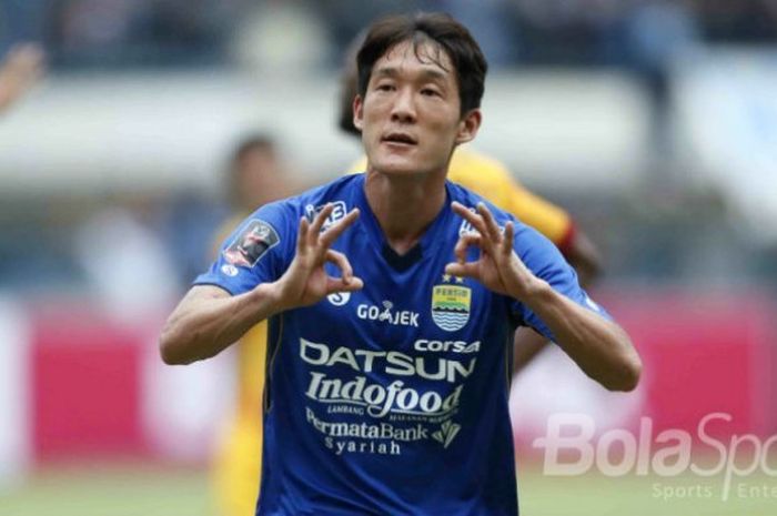 Oh In-kyun saat berseragam Persib Bandung