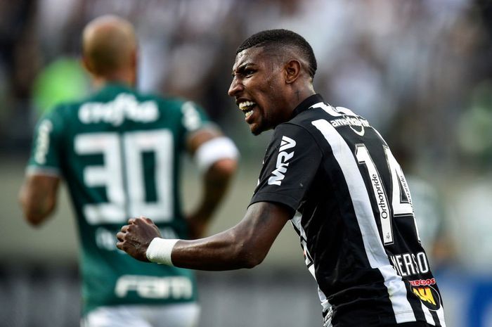 Bek Atletico Mineiro dan timnas Brasil U-20, Emerson.