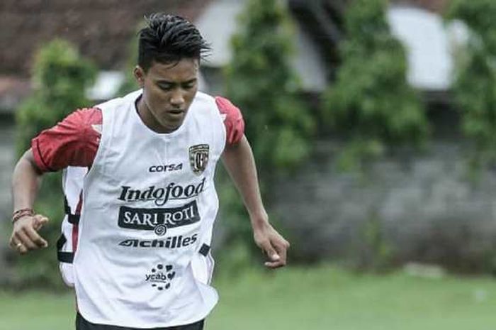 Bek kanan Bali United, I Made Andhika Wijaya.