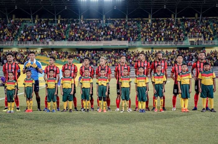 Para pemain Home United sebelum dijamu Kedah FA pada uji coba di Stadion Darul Aman, Alor Star, Malaysia pada 26 Januari 2019. 