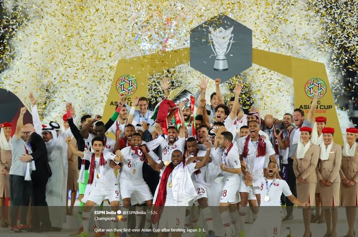 Timnas Qatar juara Piala Asia 2019 setelah menekuk Jepang dalam final di Zayed Sports City Stadium Abu Dhabi, 1 Februari 2019.