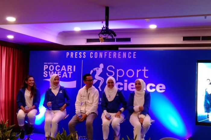 Sahila Hisyam, Aliya Rohali, Zee Zee Shahab, Soraya Larasati di acara Pocari Sweat Sport Science dan Born to Sweat di Hotel Atlet Century, Senayan, Jakarta, Rabu, (6/2/2019).