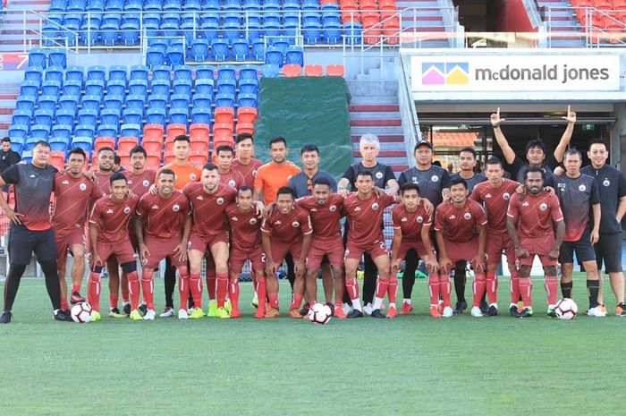 Official training Persija Jakarta di Stadion McDonald Jones, Newcastle, Australia, Senin (11/2/2019). Persija Gagal Tampil di LCA dan Turun ke Piala AFC 2019. Berikut Daftar 26 Nama Pemain Mereka: