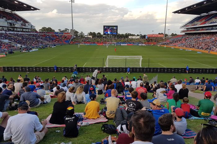 Tribune selatan Stadion McDonald Jones, Newcastle, Australia.