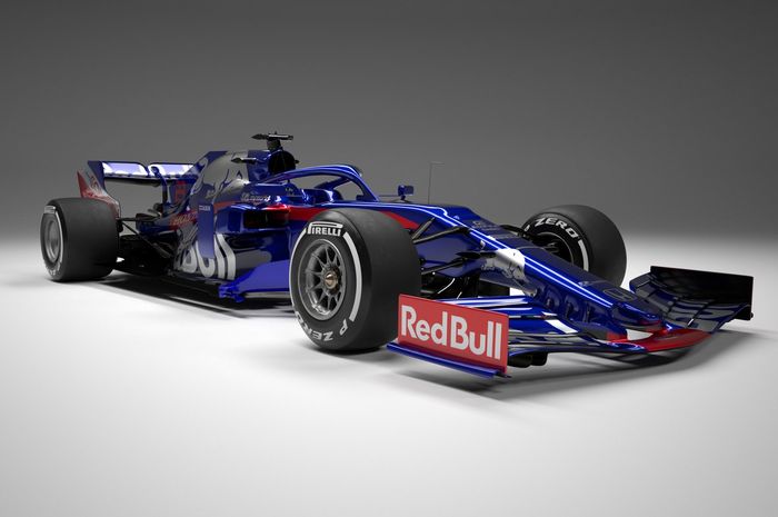 Tampilan mobil teranyar Scuderia Toro Rosso yang akan mereka gunakan pada ajang F1 2019.