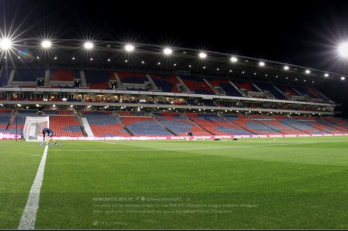 Markas Newcastle Jets FC, Stadion McDonald Jones.