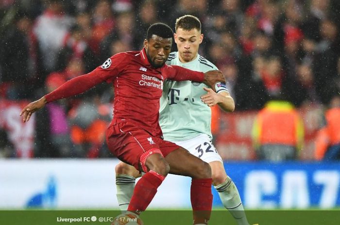 Gelandang Liverpool, Georginio Wijnaldum, ditempel ketat oleh bek kanan Bayern Muenchen, Joshua Kimmich, dalam leg pertama babak 16 besar Liga Champions pada Rabu (20/2/2019) di Stadion Anfield, Liverpool, Inggris.