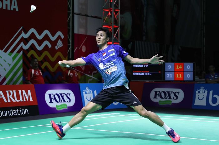 Pebulu tangkis tunggal putra PB Djarum tampil pada partai ketiga melawan Berkat Abadi pada semifinal Djarum Superliga Badminton 2019 yang berlangsung di GOR Sabuga, Bandung, Jumat (22/2/2019).