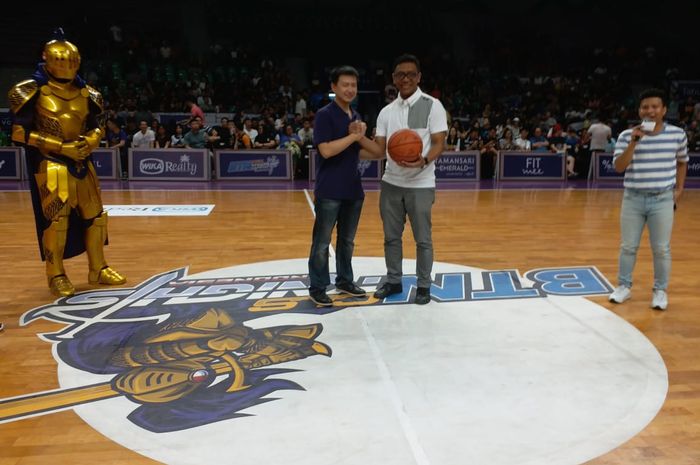 Ki ka : Christopher Tanuwidjaja Managing Partner BTN CLS Knights Indonesia , Wahyu Tri Rahmanto - Independent Director PT Wika Realty