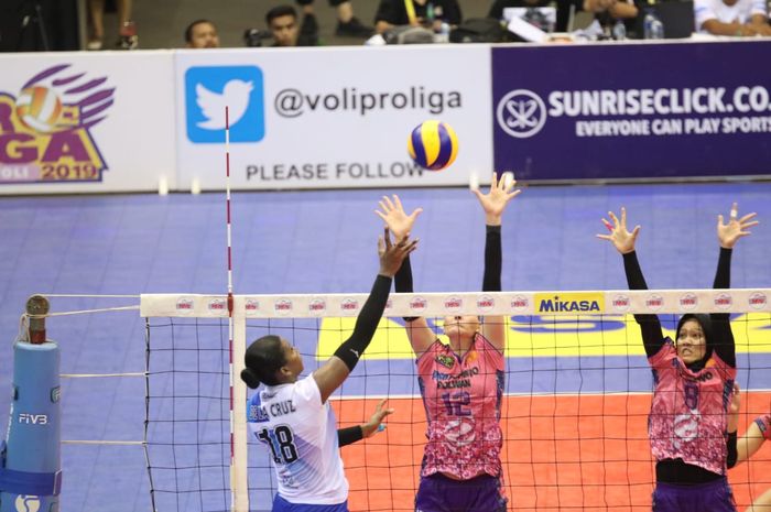 Laga antara Jakarta Pertamina Energi melawan Jakarta PGN Popsivo Polwan di final four Proliga 2019, Sabtu (23/2/2019).