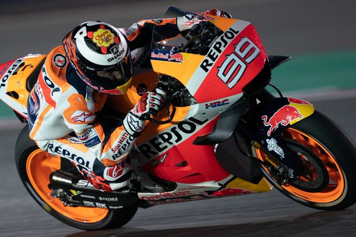 Jorge Lorenzo (Repsol Honda) saat tampil dalam sesi tes pramusim MotoGP 2019 yang berlangsung di Sirkuit Losail, Qatar, Sabtu (23/2/2019).