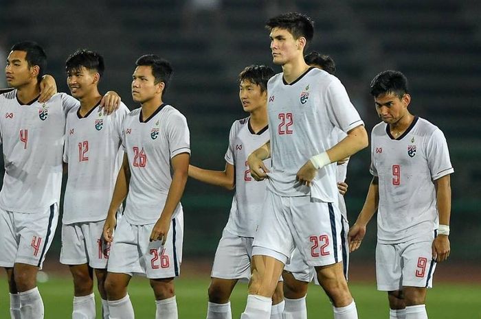 Bek timnas U-22 Thailand kelahiran Italia, Marco Ballini (22) saat bersama timnya menghadapi Kamboja pada semifinal Piala AFF U-22 2019, 24 Februari 2019. 