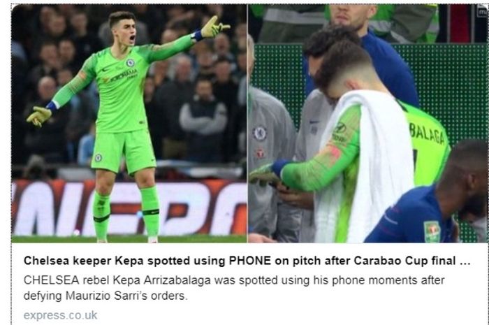 Kiper Chelsea, Kepa Arrizabalaga, berbicara dengan asisten pelatih jelang adu penalti melawna Manchester City pada final Piala Liga Inggris, Minggu (24/2/2019)