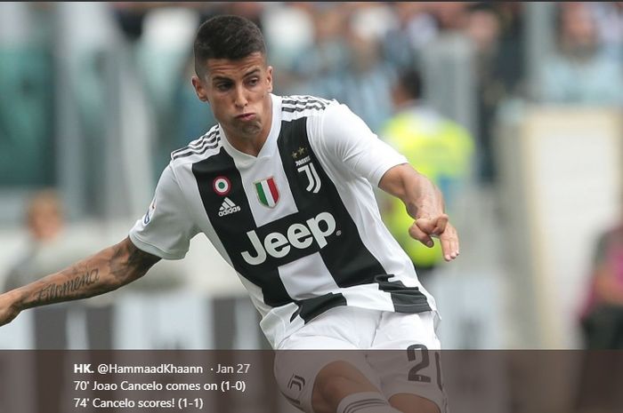 Bek sayap kanan Juventus, Joao Cancelo saat mencetak gol