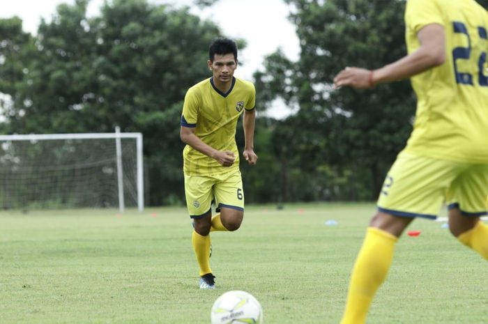 Mantan kapten PSIM Yogyakarta, Hendika Arga Permana, bergabung bersama Bogor FC untuk mengarungi Liga 2 2019.