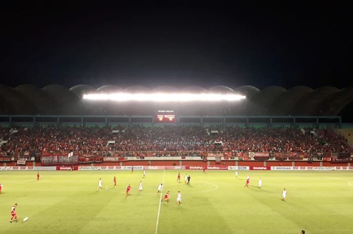 Suasana pertandingan Persija vs Borneo FC pada laga Piala Presiden 2019, di Stadion Maguwoharjo, Selasa (5/3/2019).