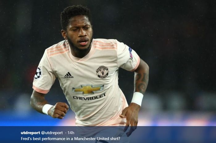 Gelandang Manchester United asal Brasil, Fred saat tampil bersama Manchester United melawan Paris Saint-Germain