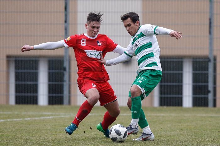 Aksi Egy Mulana Vikri saat membawa Lechia Gdansk U-23 memetik kemenangan 4-1 atas GKS Kolbudy dalam lanjutan kompetisi IV. Liga (kasta kelima Polandia), Sabtu (9/3/2019) malam WIB.