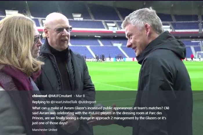 Pemilik Manchester United, Avram Glazer, bersama dengan Ole Gunnar Solskjaer.