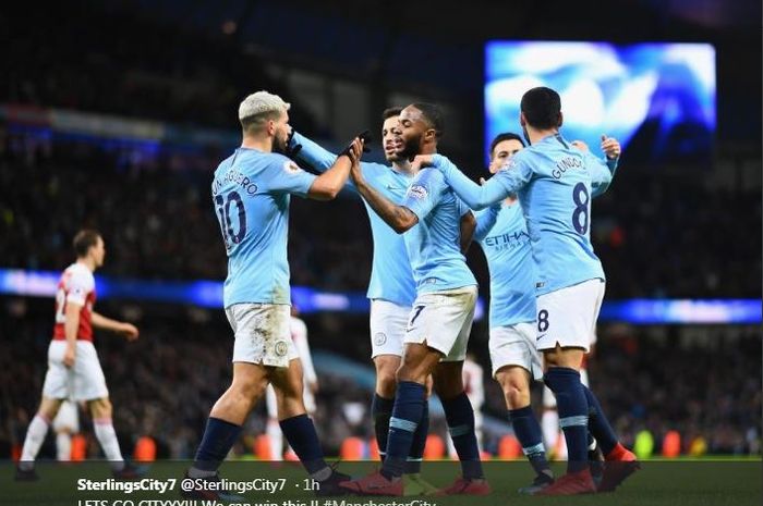 Raheem Sterling (tengah) mencetak hattrick untuk Manchester City ke gawang Watford, 9 Maret 2019.