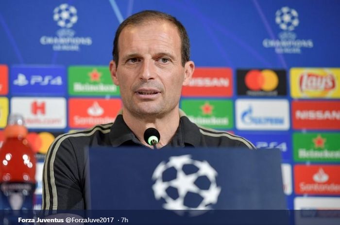 Massimiliano Allegri saat konferensi pers jelang laga Juventus melawan Atletico Madrid