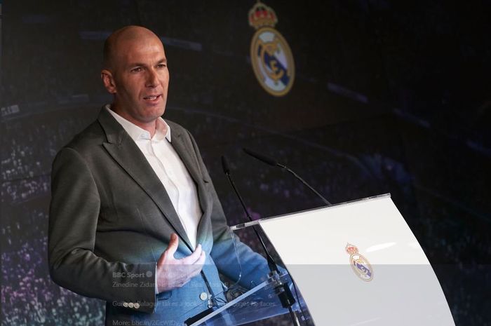 Zinedine Zidane resmi kembali sebagai pelatih Real Madrid.