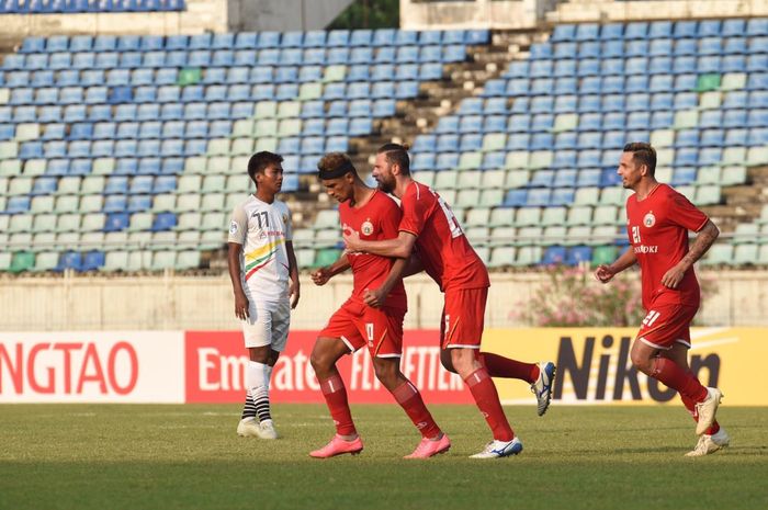 Selebrasi Bruno Matos (kiri) susai mencetak gol ke gawang Shan United pada matchday kedua Piala AFC 2019, Selasa (12/3/2019).