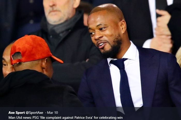 Patrice Evra saat menonton laga tandang Manchester United melawan Paris Saint-Germain di Parc des Princes seminggu yang lalu