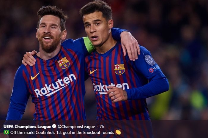 Gelandang serang Barcelona, Philippe Coutinho, merayakan golnya bersama Lionel Messi di Camp Nou, Rabu (13/3/2019)