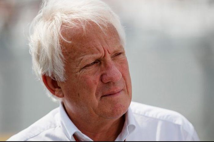 Race director F1, Charlie Whiting, meninggal dunia pada Kamis (14/3/2019).