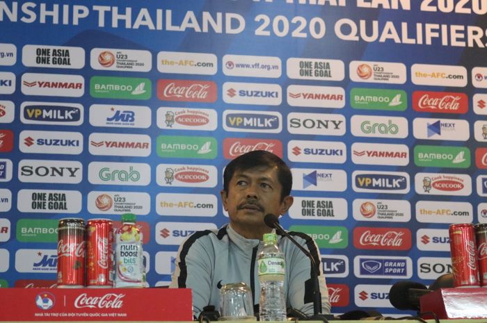 Indra Sjafri pada Konferensi Pers menjelang duel Kualifikasi Piala Asia U-23 2020 Grup K versus Thailand.