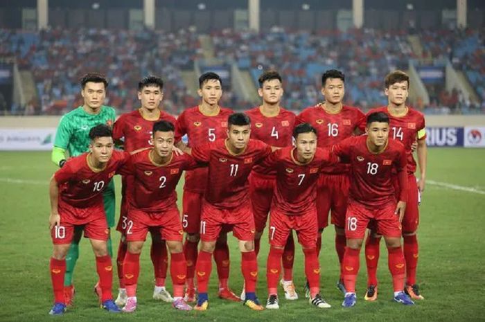 Timnas U-23 Vietnam memiliki pemain bertahan yang tak kalah tinggi.