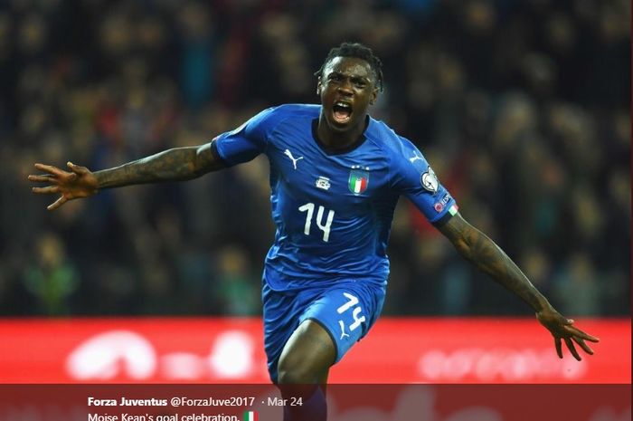 Penyerang muda Juventus dan tim nasional Italia, Moise Kean, merayakan gol debutnya