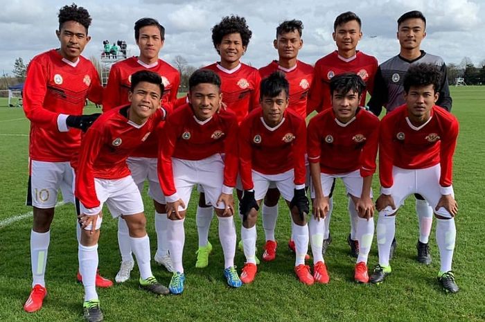 Garuda Select menimba ilmu sepak bola di Inggris.