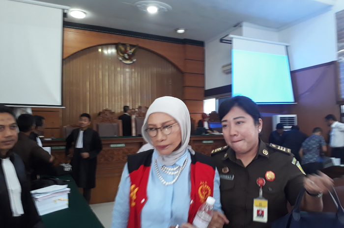 Ratna Sarumpaet usai sidang kasus hoax  di Pengadilan Negeri Jakarta Selatan, Kamis (4/4/2019).