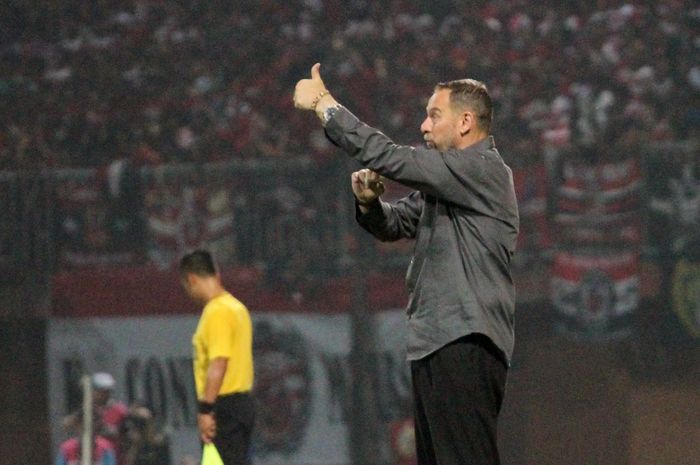 Pelatih Madura United, Dejan Antonic.