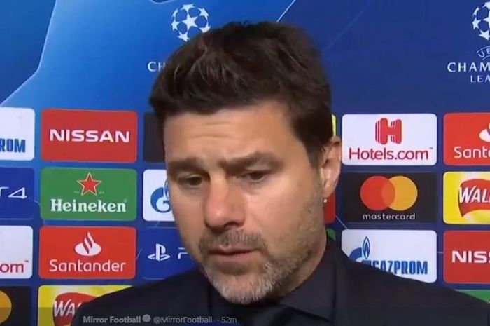 Pelatih Tottenham Hotspur, Mauricio Pochettino, berbicara seusai laga leg I babak perempat final Liga Champions kontra Manchester City di Tottenham Hotspur Stadium, 9 April 2019.