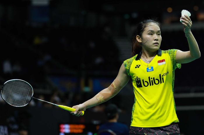 Aksi Ruselli Hartawan saat tampil pada babak kedua Singapore Open 2019 yang dihelat Kamis (11/4/2019)