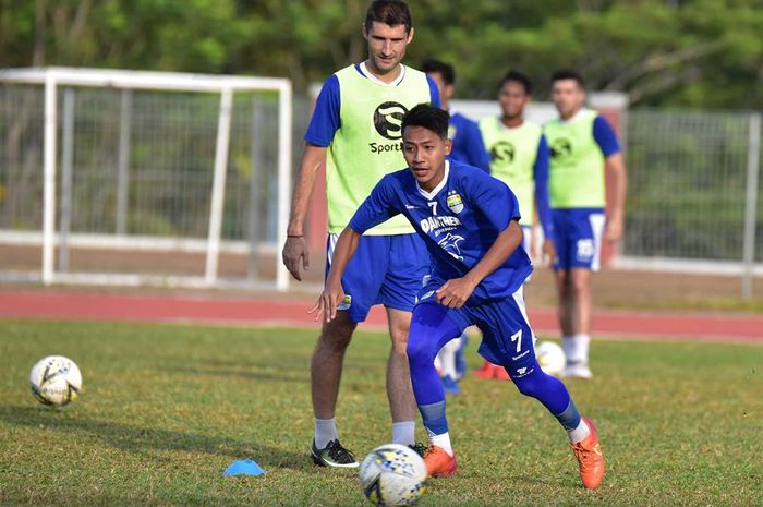 Pemain Persib Bandung, Beckham Putra Nugraha