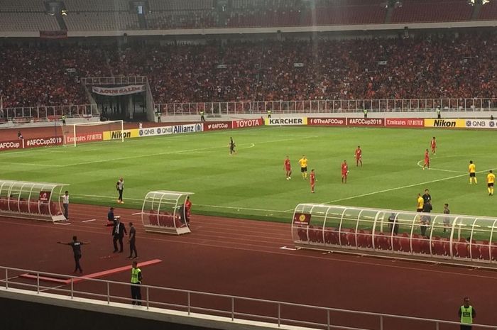 Suasana laga Persija Jakarta kontra Ceres Negros di Stadion Utama Gelora Bung Karno, Selasa (23/4/2019)