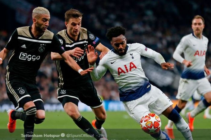 Bek Tottenham Hotspur, Danny Rose, menggiring bola pada leg I semifinal Liga Champions kontra Ajax Amsterdam di Tottenham Hotspur Stadium, 30 April 2019.