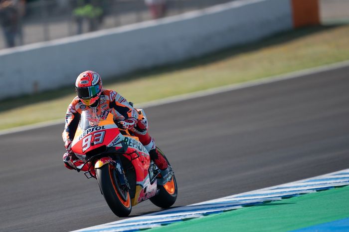 Aksi Marc Marquez (Repsol Honda) saat tampil pada sesi latihan bebas pertama MotoGP Spanyol 2019 di Sirkuit Jerez, Jumat (3/5/2019)