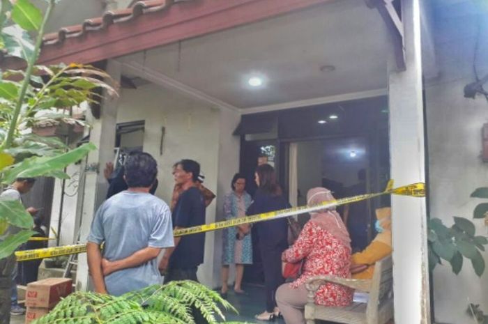 Kondisi rumah cucu Bapak Pendidikan Indonesia, Ki Hajar Dewantara, almarhum Ir Lalita Sari (67) di Jalan Kakap Raya No 30, Desa Minomartani, Kecamatan Ngaglik, Kabupaten Sleman.