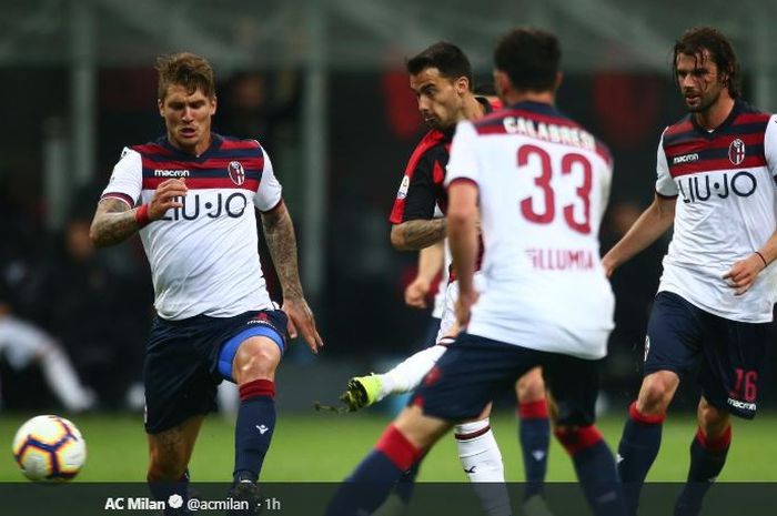 Winger AC Milan, Suso, mencetak gol dalam laga pekan ke-35 Liga Italia kontra Bologna di Stadion San Siro, 6 Mei 2019.