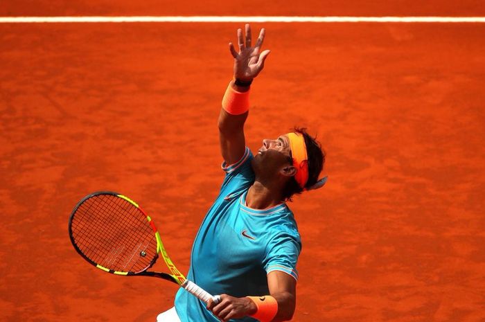 Rafael Nadal saat bertanding melawan Felix Auger-Aliassime pada turnamen Madrid Open 2019, Rabu (8/5/2019)