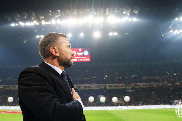 Andriy Shevchenko mengunjungi Stadion San Siro saat pertandingan AC Milan vs Napoli pada perempat final Copa Italia 2018-2019, 29 Januari 2019.