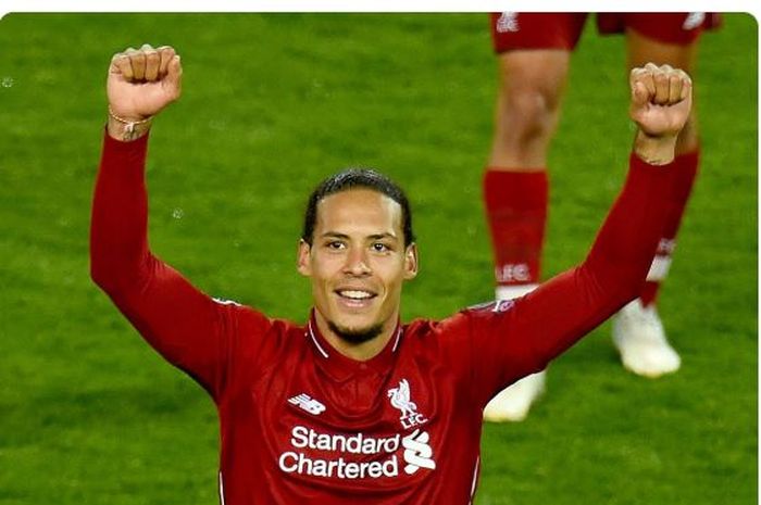 Bek Liverpool, Virgil van Dijk.